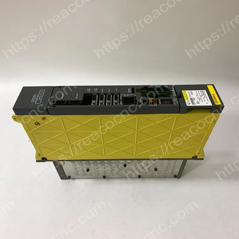 A06B-6096-H104 Fanuc FSSB Alpha servo drive SVM1-40L
