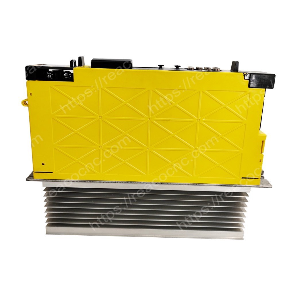 A06B-6114-H304 Fanuc triple axis Alpha i servo drive SVM3-20/20/40i