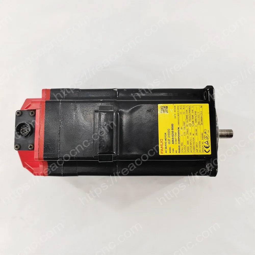 Front straight keyed shaft view of A06B-0205-B500 Fanuc servo motor