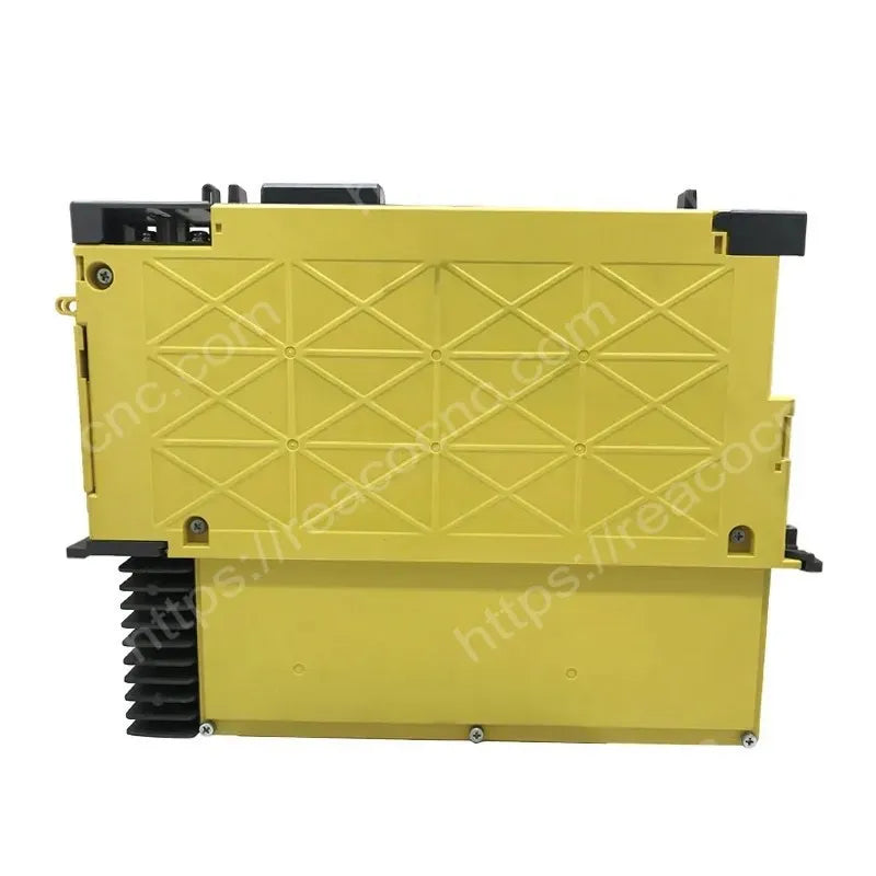 Front view of A06B-6240-H306 Fanuc 3 axis servo drive module