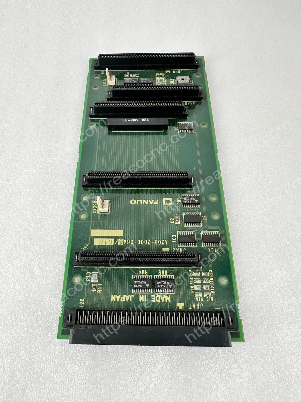 Front view of A20B-2000-0640 Fanuc 4-slot backplane board