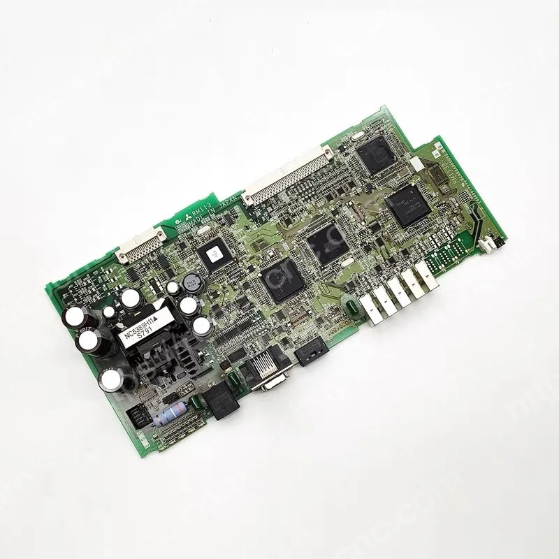 Front component-side view of RM113B Mitsubishi CNC circuit board