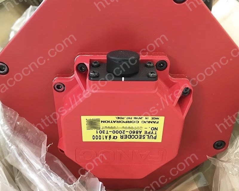 Detail of shaft and encoder on FANUC A06B-0253-B100 servo motor