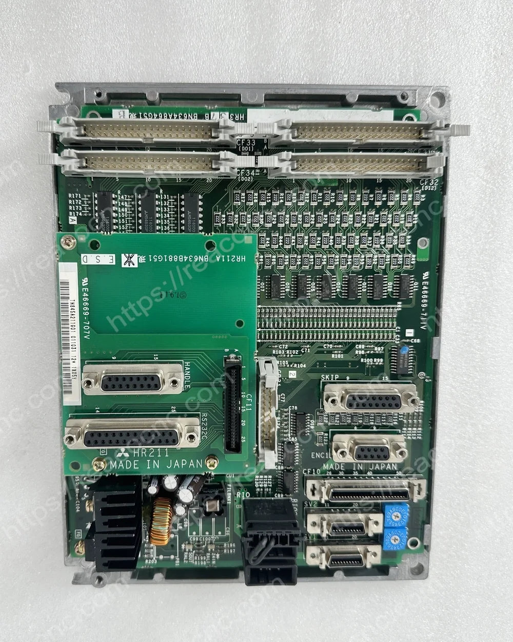 Front component view of Mitsubishi HR337 64-point source-output I/O card