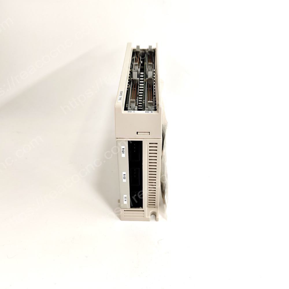 FCUA-DX111 I/O Unit Connector Detail