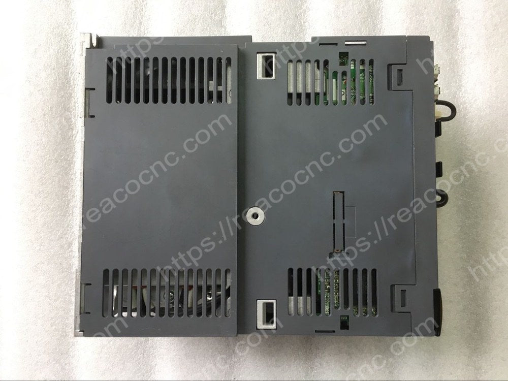 MDS-D-SVJ3-20 Servo Drive – Back View