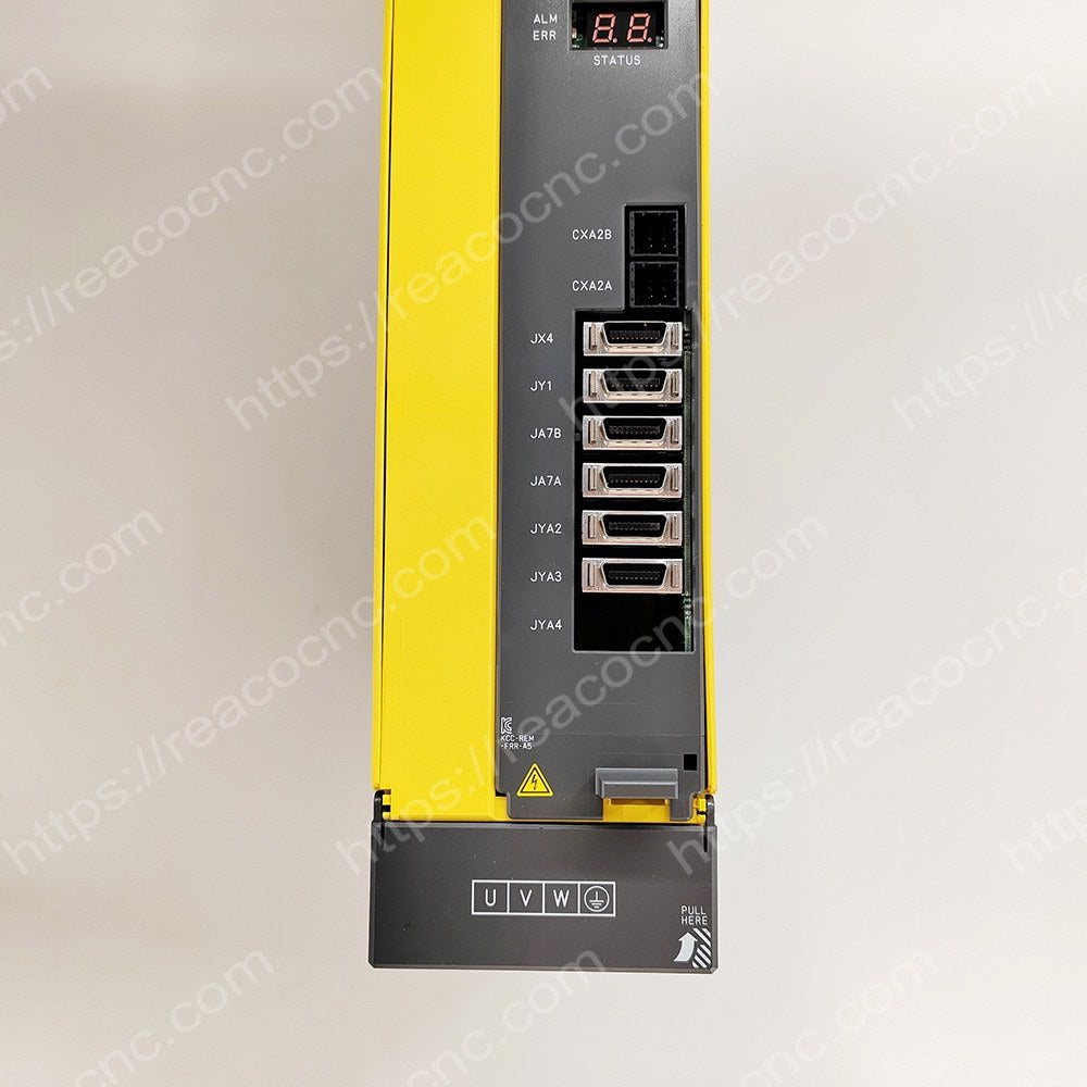 Connector view of A06B-6111-H015#H550 Fanuc spindle amplifier module