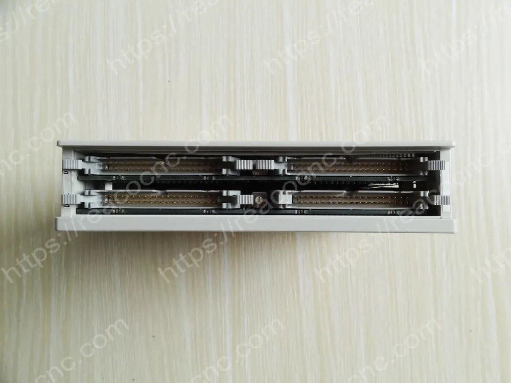 Digital I/O analog output and remote interface connectors on FCUA-DX120