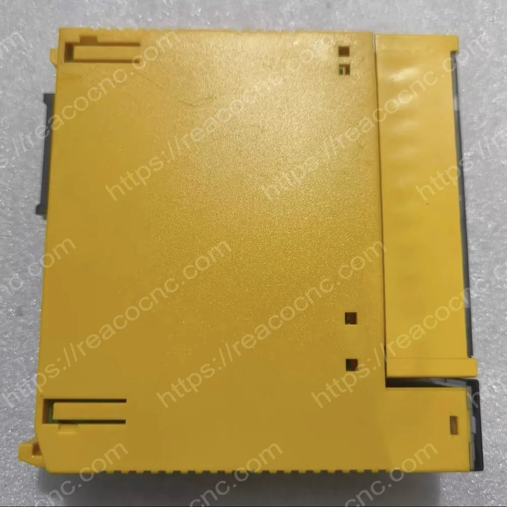 Back side of A03B-0807-C104 Fanuc input module for visual inspection