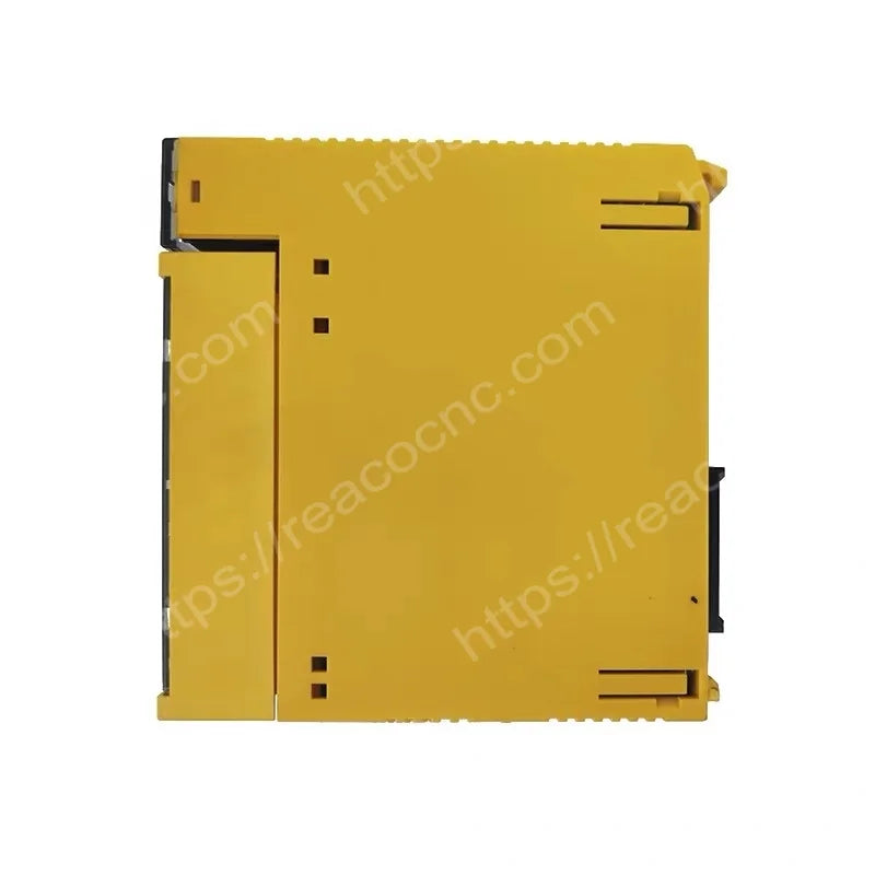 Back side of A03B-0807-C158 Fanuc output module for condition inspection