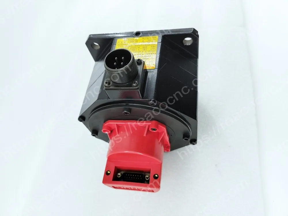 Side profile of A06B-0033-B577 Fanuc B3/3000 motor