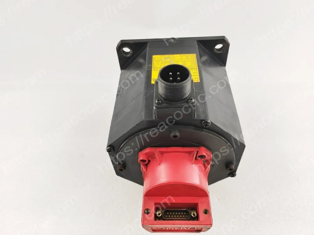 Side view of A06B-0034-B077 Fanuc B6/2000 motor
