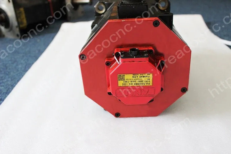 Side profile of A06B-0243-B401 Fanuc AiF12/3000 motor