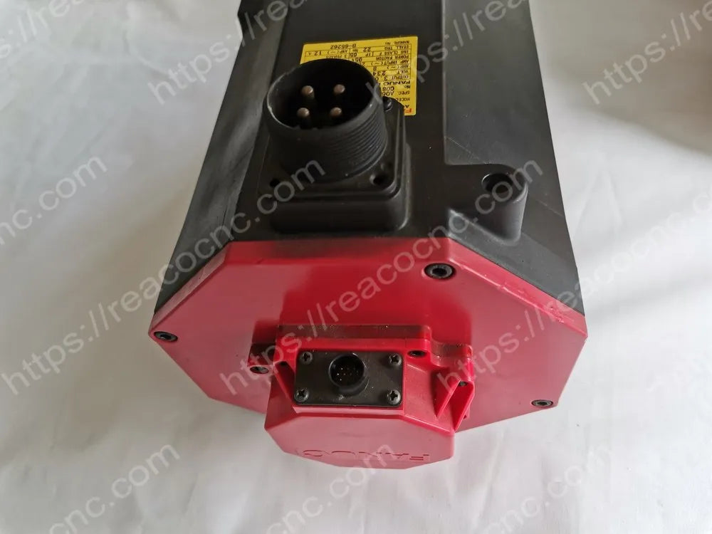Side profile of A06B-0246-B401 Fanuc aC22/2000i motor