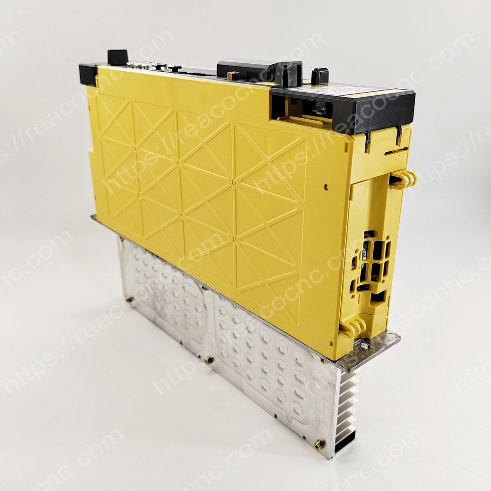 Side view 1 of A06B-6117-H206 Fanuc dual axis servo drive