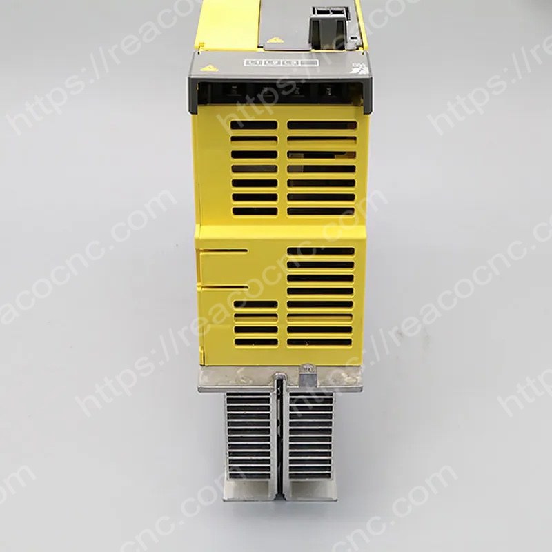 Side view of A06B 6110 H011 Fanuc Alpha i power supply 02