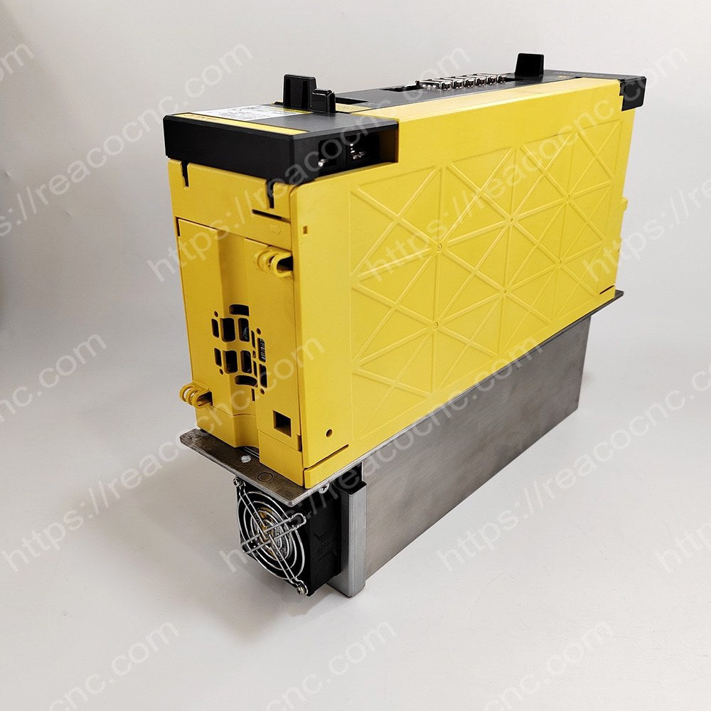 Side view of A06B 6111 H015 H550 Fanuc Alpha i spindle drive