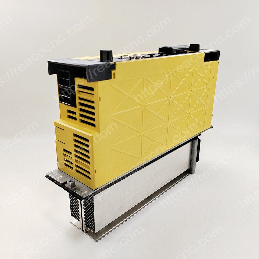 Side view 2 of A06B 6117 H211 Fanuc Alpha i servo drive module
