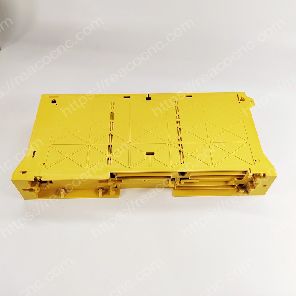 FANUC A02B 0319 C001 right side view - Check for damages - A02B-0319-C001 Service