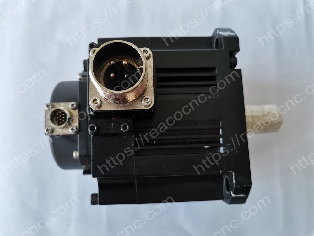 Mitsubishi HF104S Servo Motor side view - Industrial servo motor