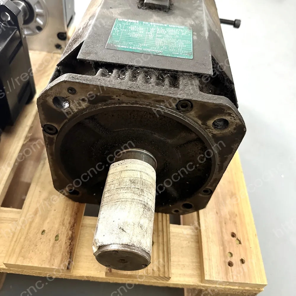 Mitsubishi SJ-PF11-01Z output shaft and keyway detail